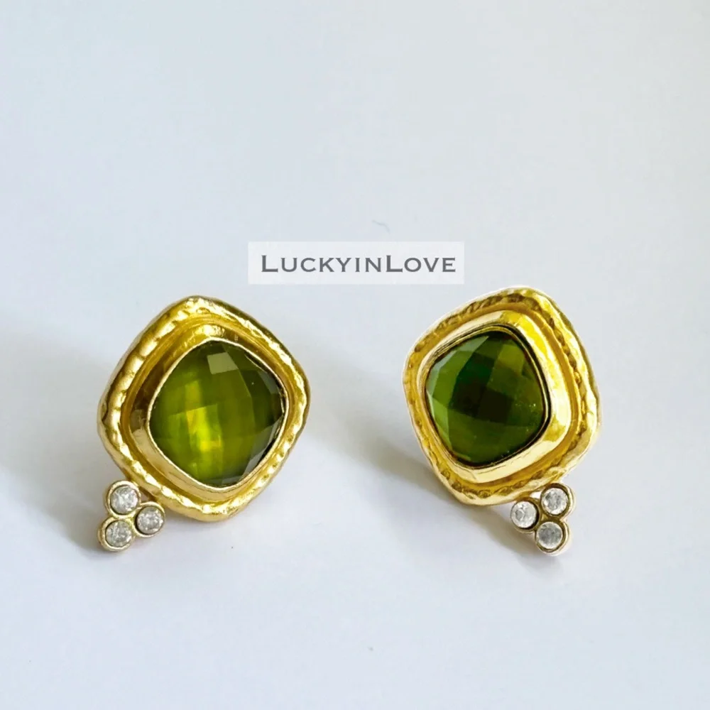 JULIE VOS® Tudor Stud Earrings Color Iridescent Jade Green